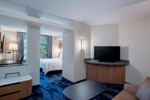 Гостиница Fairfield Inn and Suites by Marriott Kelowna