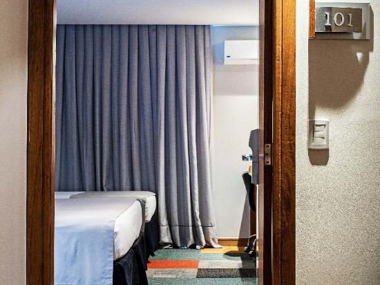 Фото Slaviero Curitiba Batel