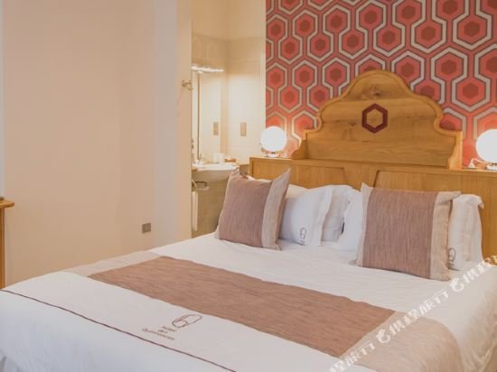 Фото Hôtel des Quinconces