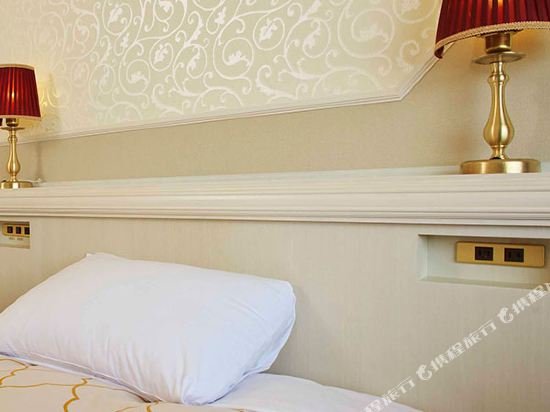 Фото Tokyo Bay Maihama Hotel First Resort