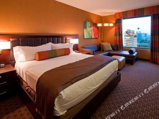 Фото Golden Nugget Las Vegas Hotel & Casino