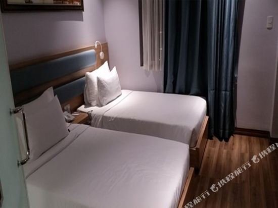 Фото Ramada Encore by Wyndham Saigon