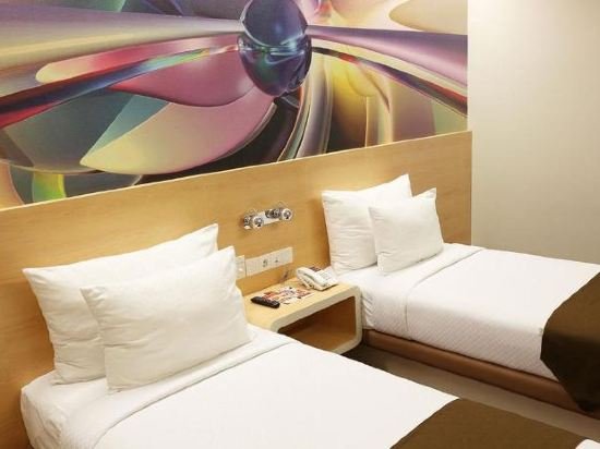 Фото Citihub Hotel @Pecindilan, Surabaya