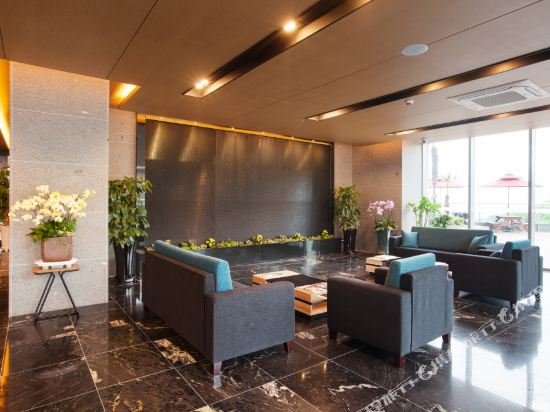 Фото You Us Hotel