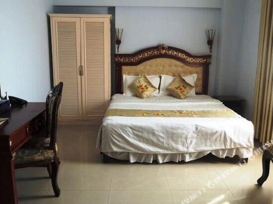 Фото Classic Hoang Long Hotel