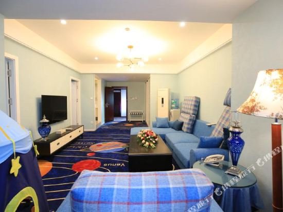 Фото Economic Trade Hotel