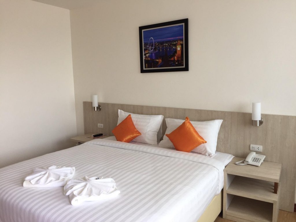 Фото Orchid Riverview Hotel