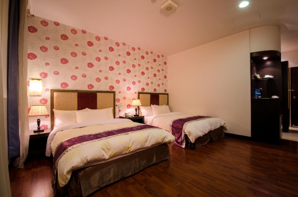 Фото отеля 2