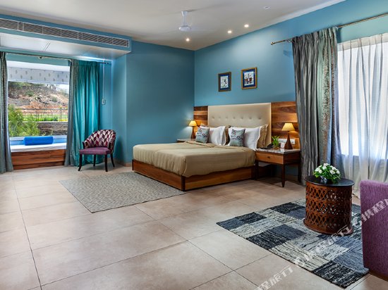 Фото JuSTa Sajjangarh Resort & SPA