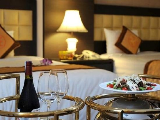 Фото New Era Hotel and Villa