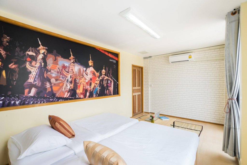 Фото Hostel At Thonglor