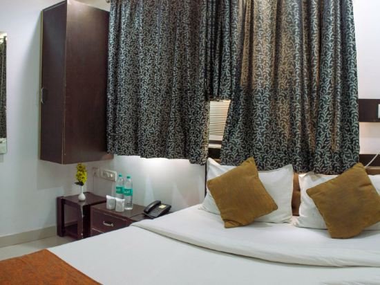 Фото Oyo 9367 Hotel Taj Galaxy