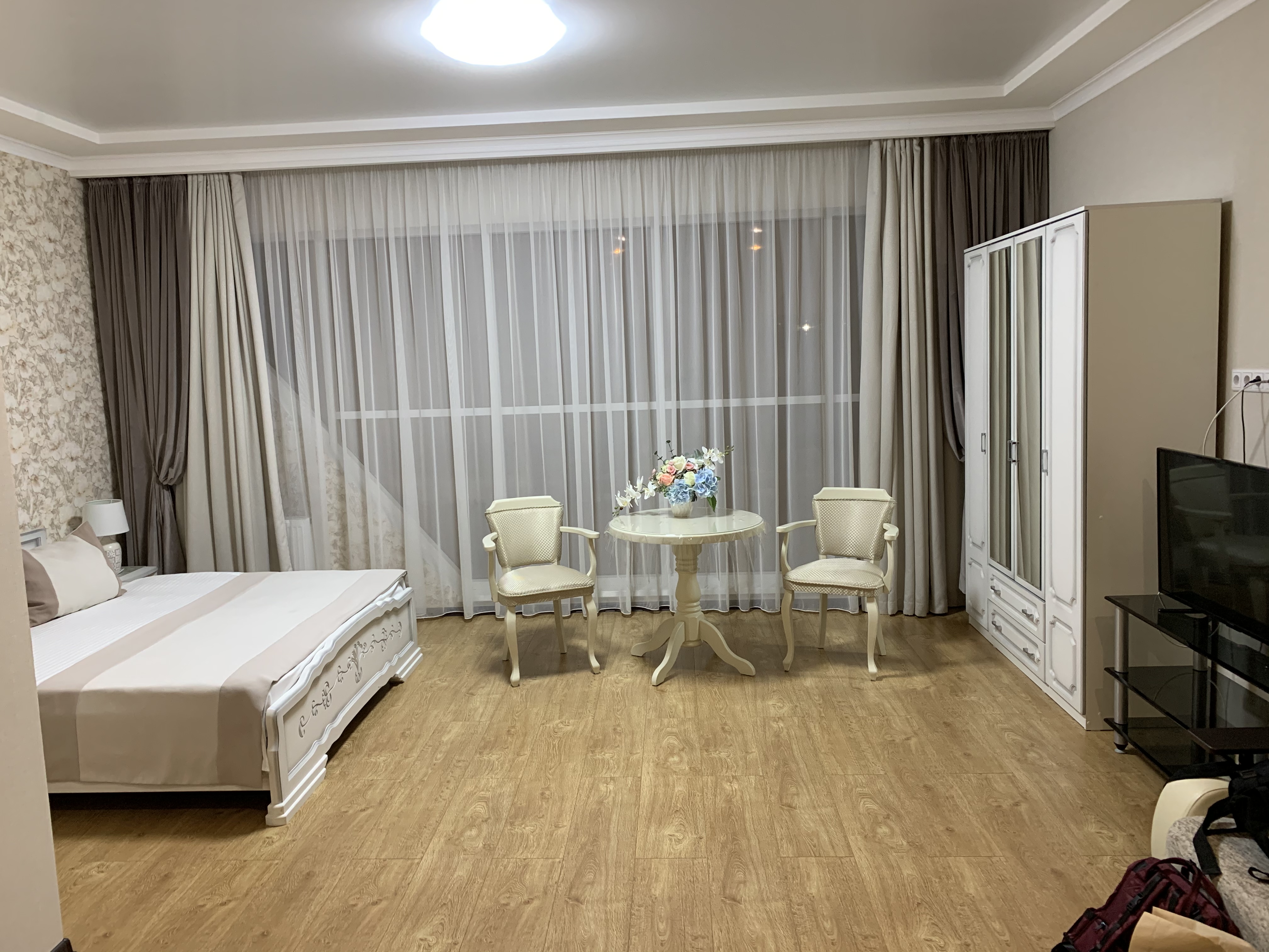 Фото Атмосфера