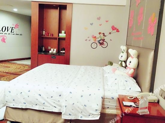 Фото Zhangjiajie Huatian Hotel