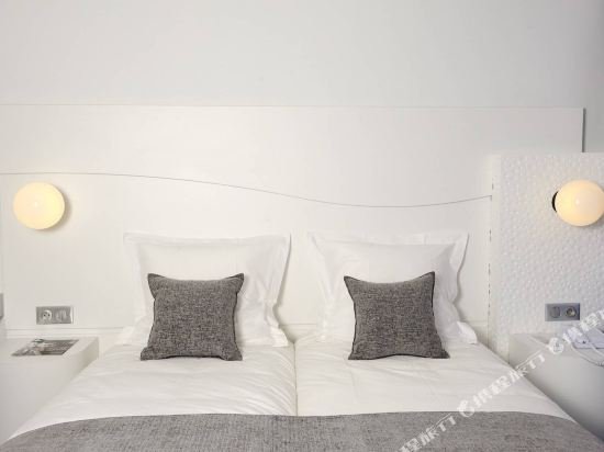 Фото Kyriad Prestige Perpignan Centre Del Mon