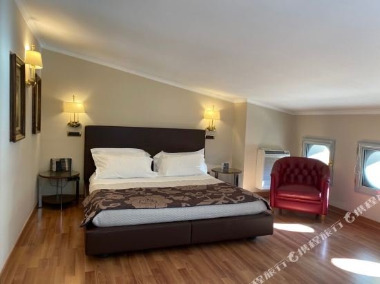 Фото Hotel Villa Traiano