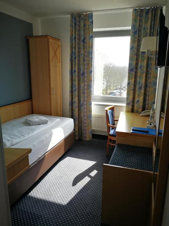 Фото Hotel NearBy