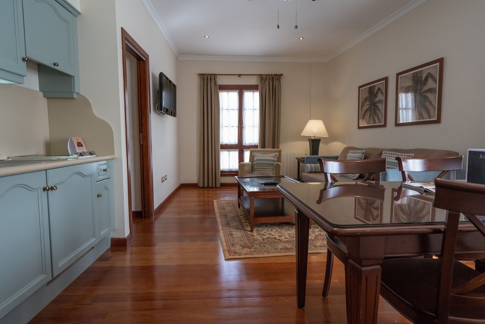 Фото Laguna Nivaria Hotel & SPA