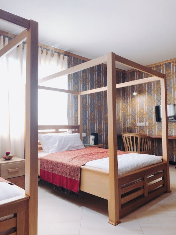 Фото отеля 2