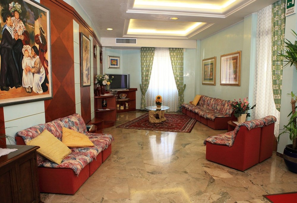 Фото Hotel American