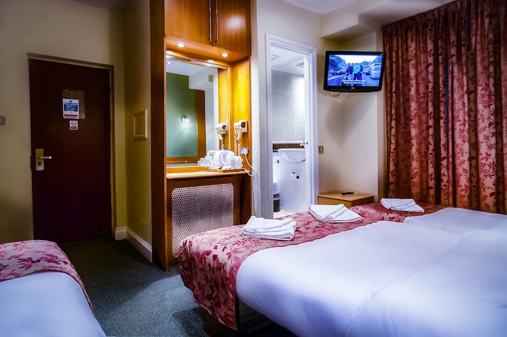 Фото Westbury Hotel Kensington