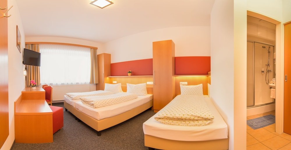 Фото Hotel Gasthof Stefansbrücke