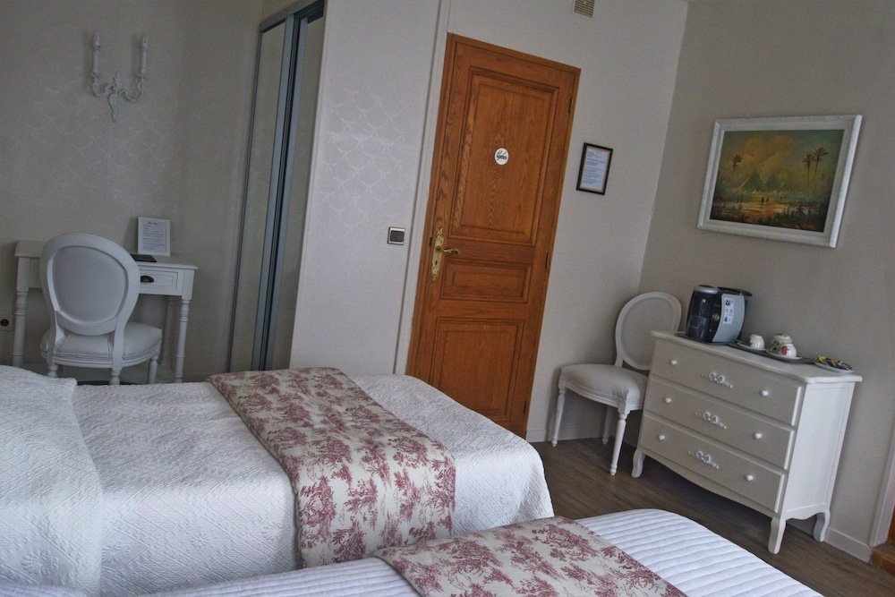 Фото Hôtel Dandy