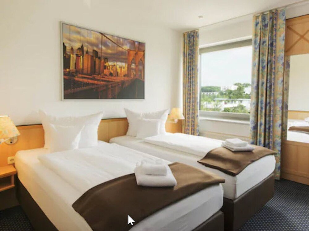 Фото Hotel NearBy