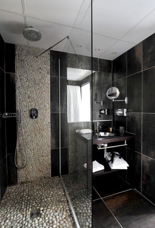 Фото Hôtel Arles Plaza