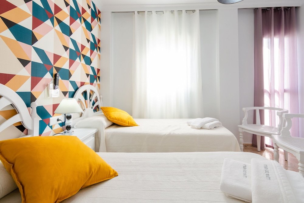 Фото Hostal Luna de Nerja