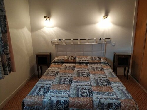 Гостиница Hôtel Calisola в Везуле
