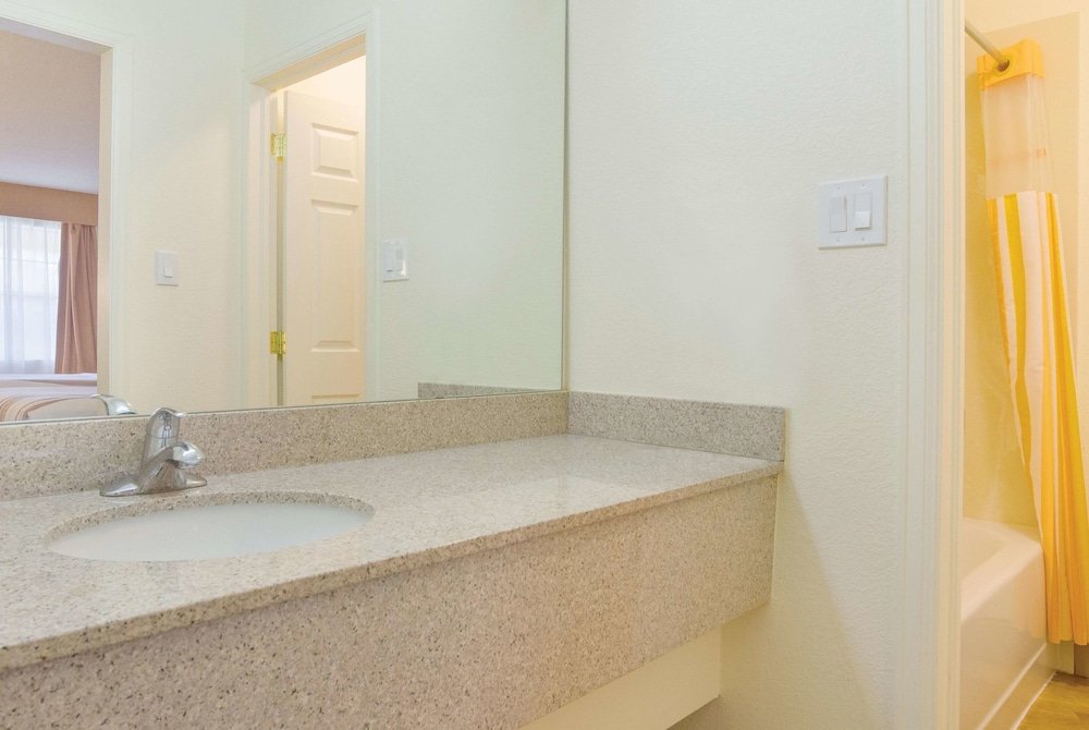 Фото La Quinta Inn by Wyndham Denver Cherry Creek