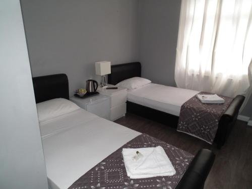 Фото The Cameron Hotel