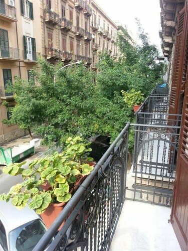 Гостиница B&b Essenze в Палермо