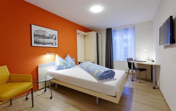 Фото Hotel Zugertor