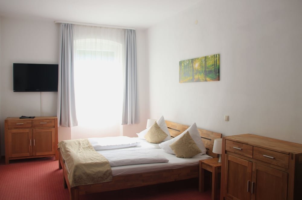 Фото Hotel Schwabenwirt