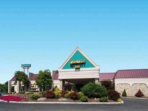 Гостиница FairBridge Inn & Suites Poconos