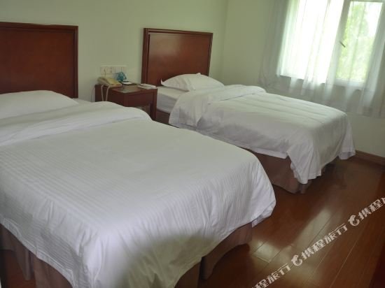 Фото GreenTree Inn Chongqing Longhu Times Tianjie Xietaizi Subway Station Hotel