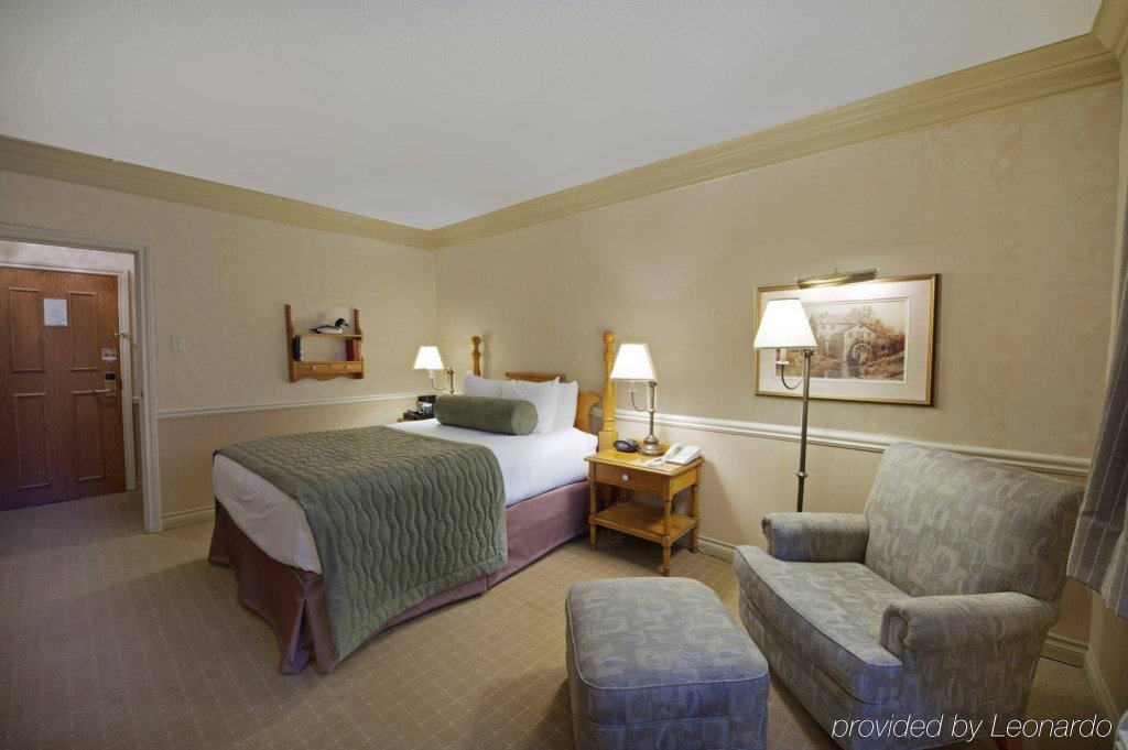 Фото Best Western Parkway Inn & Conference Centre