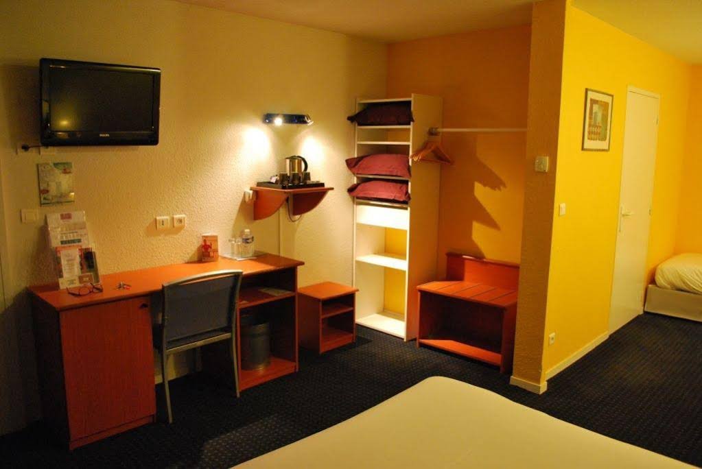 Фото Hotel Tambourin