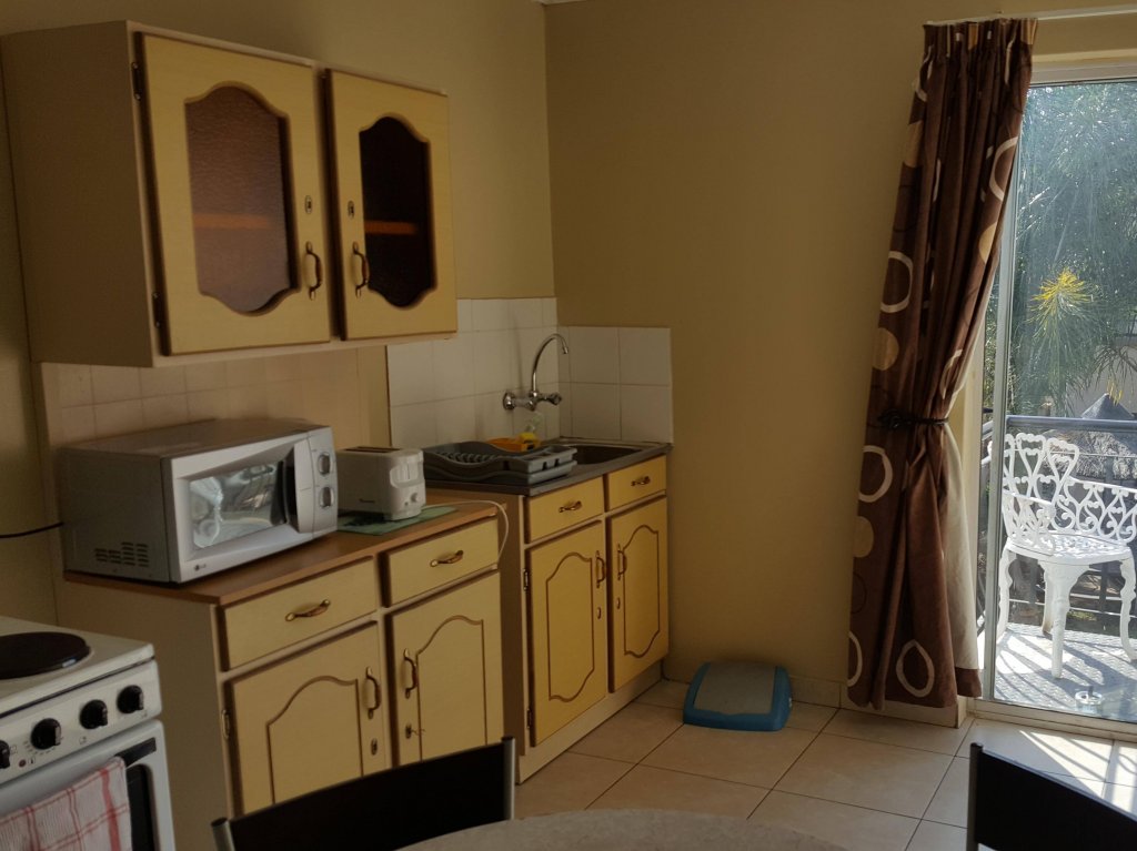 Фото Louhallas Bed & Breakfast