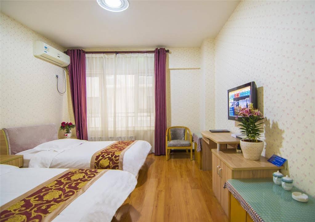 Фото Xian Golden Tree Business Hotel