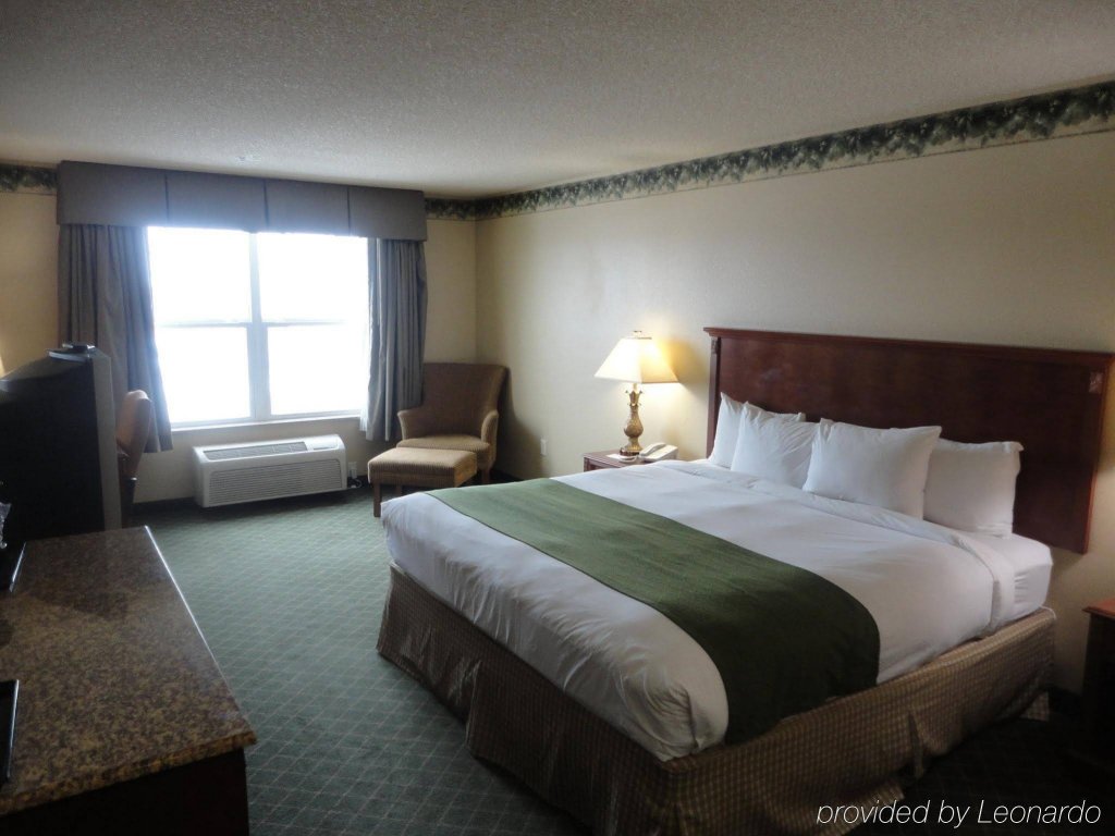 Фото Country Inn & Suites by Radisson, Boise West, Id