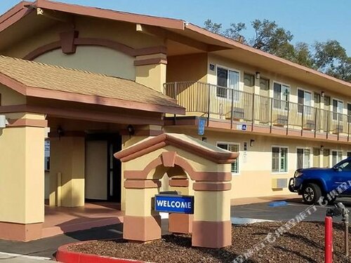 Гостиница Americas Best Value Inn Houston at FM 529