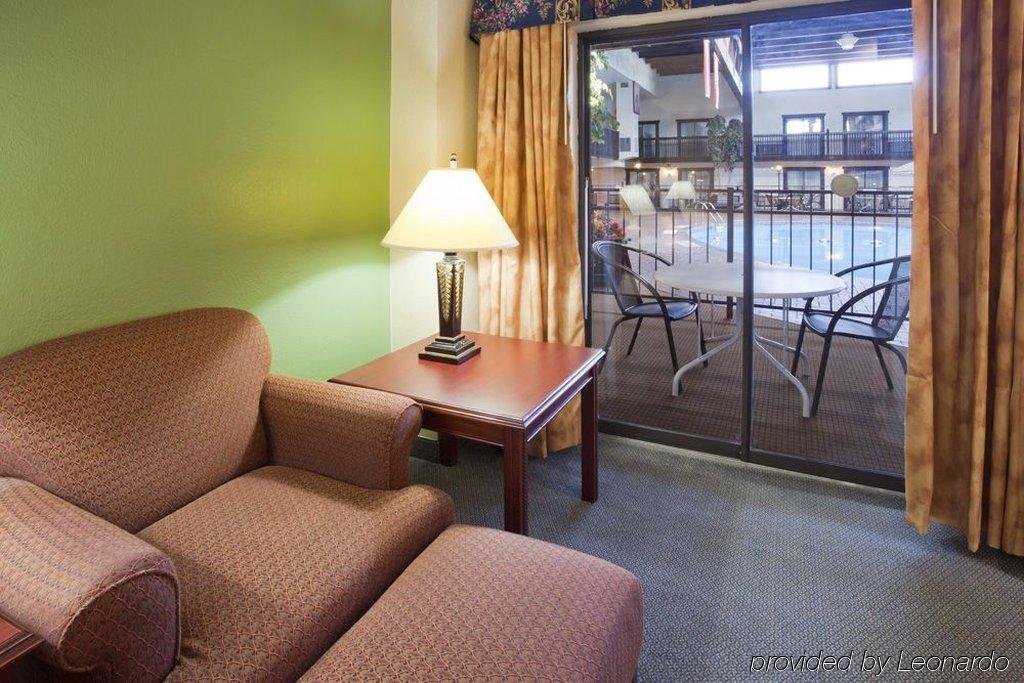 Фото Best Western Plus New Ulm