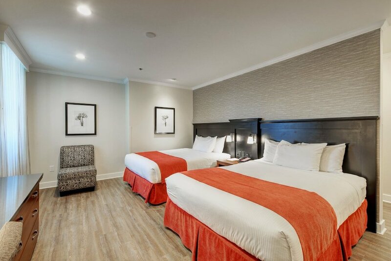 Гостиница Strathcona Hotel в Виктории