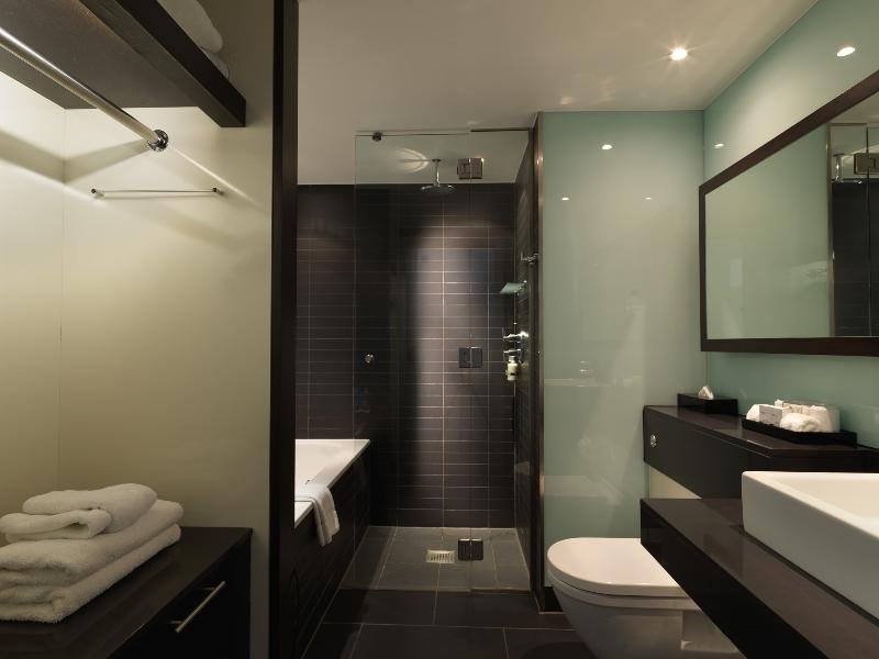 Фото Radisson Blu Edwardian New Providence Wharf Hotel, London