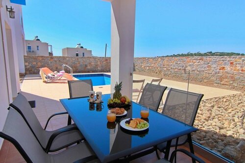 Гостиница Tour the i Island of Crete Wail Staying in This 3 Bedroom Villa With IT own Pool