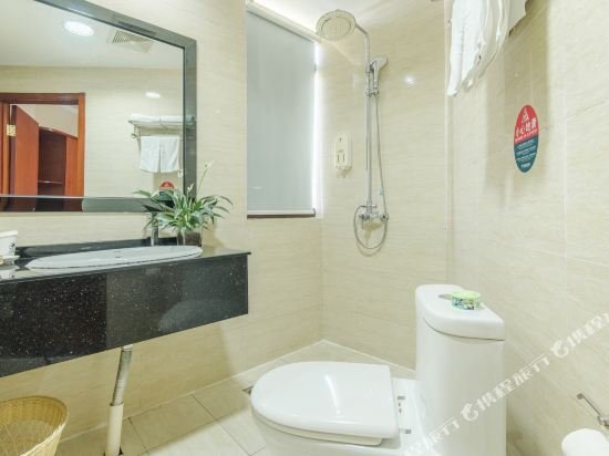 Фото Green Tree Inn LuJiang Bus Terminal Station QianChuan Road Express