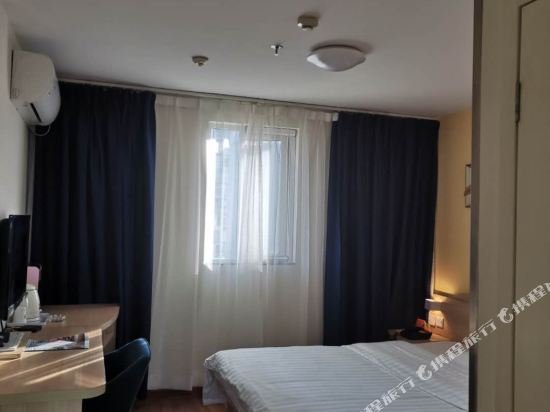 Фото 7 Days Inn Zhuzhou The Central Plaza Branch